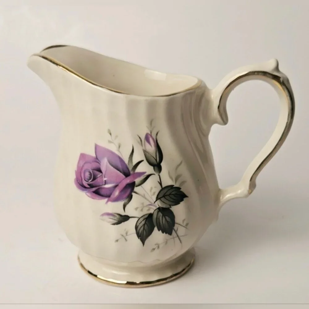 Sadler beautiful vintage